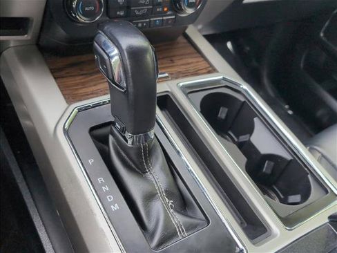 Used 2019 Ford F150 Lariat AWD/4WD image 14