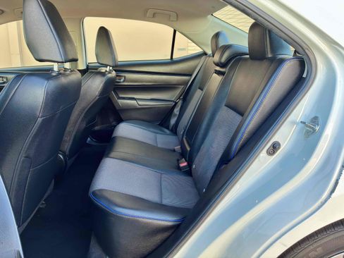 Used 2017 Toyota Corolla SE FWD image 33