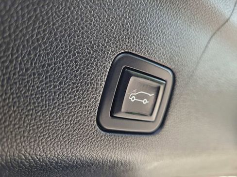 Used 2022 Chevrolet Tahoe High Country image 29