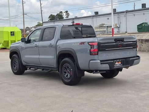 Used 2026 Nissan Frontier PRO-4X w/ Tow Package AWD/4WD image 4