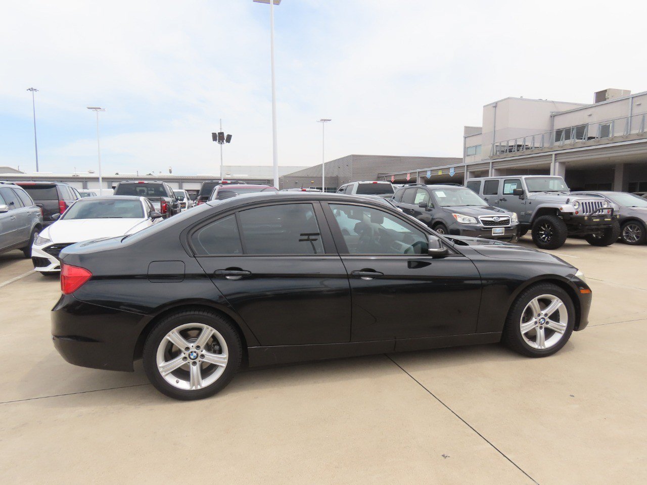 Used 2015 BMW 320i Sedan RWD image 10
