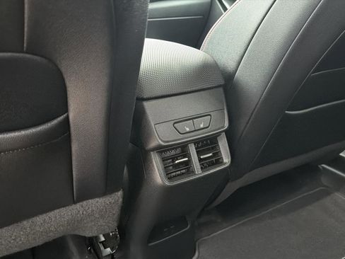 Used 2025 Chevrolet Equinox RS w/ Safety and Technology Package image 25