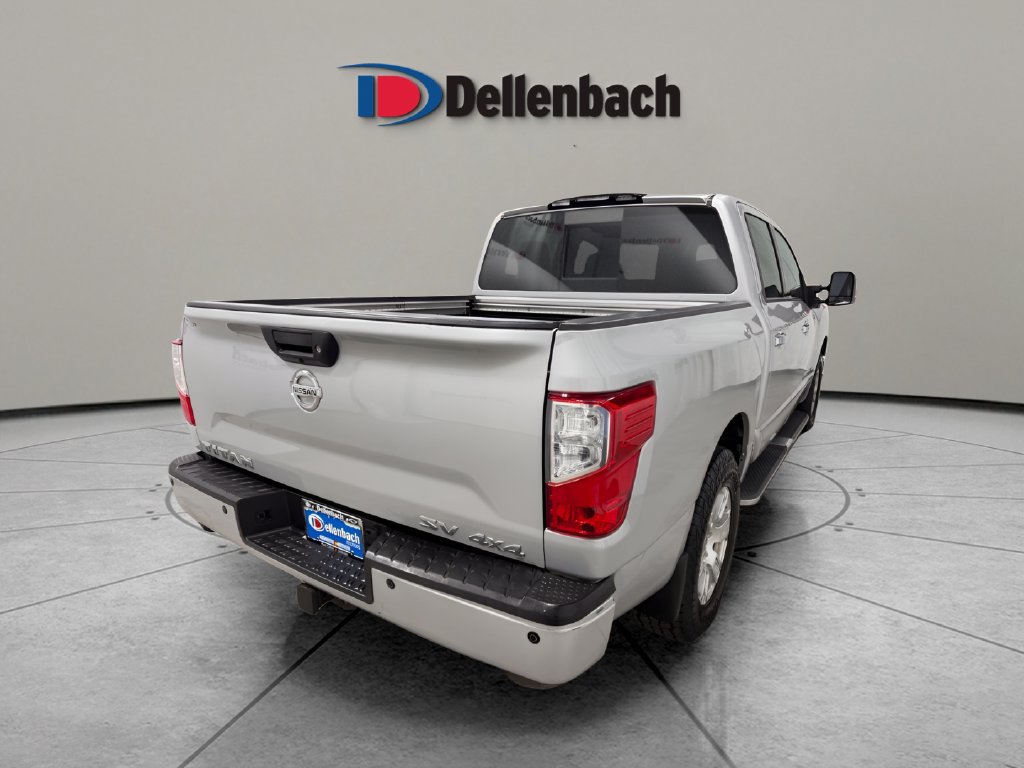 Used 2018 Nissan Titan SV w/ SV Convenience Package AWD/4WD image 5