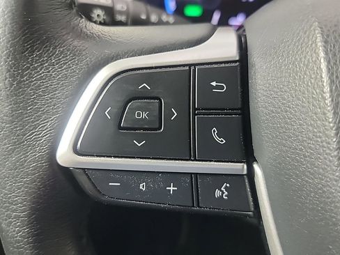 Used 2022 Toyota Sienna XLE image 27