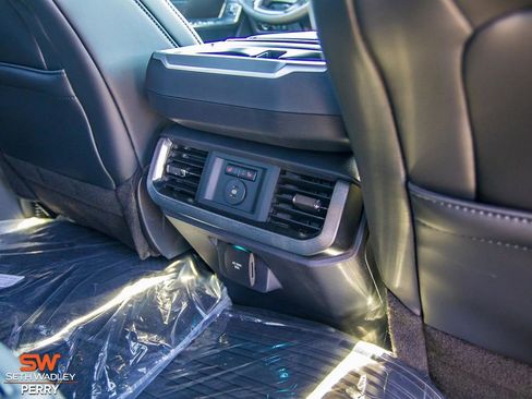 New 2025 Ford F150 Platinum w/ FX4 Off-Road Package image 27