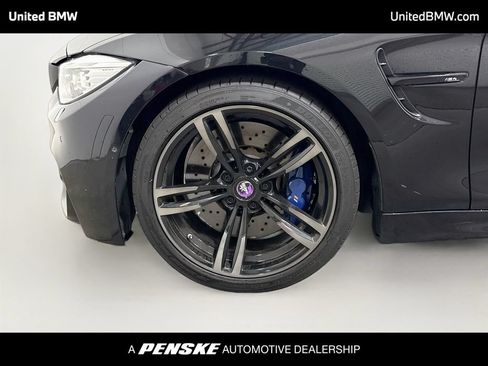 Used 2017 BMW M4 Coupe RWD image 9