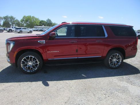 New 2026 GMC Yukon XL Elevation w/ Elevation Premium Package AWD/4WD image 7