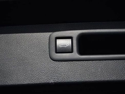 Used 2021 Toyota Highlander XSE image 29