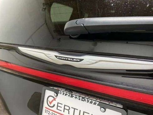 Used 2025 Chrysler Pacifica Select FWD image 96