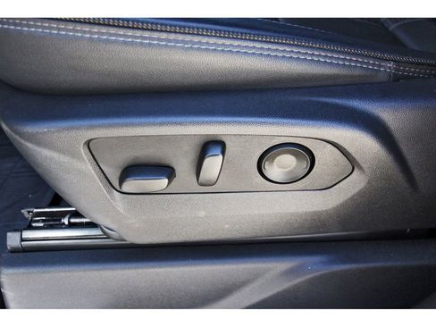Used 2025 Chevrolet Silverado 1500 High Country w/ High Country Premium Package AWD/4WD image 25