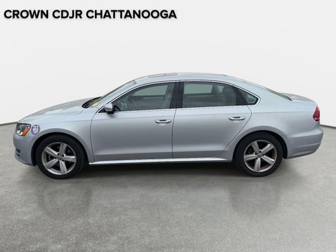 Used 2012 Volkswagen Passat 2.5 SE image 2
