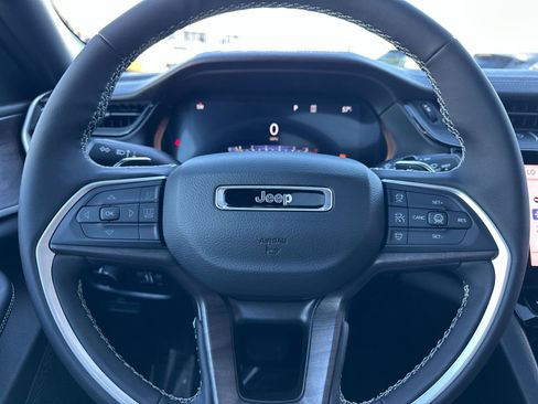 New 2026 Jeep Grand Cherokee Altitude AWD/4WD image 23