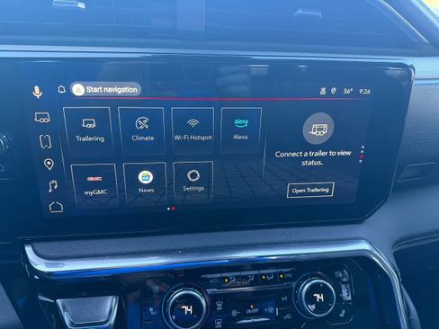 Used 2024 GMC Sierra 1500 Denali w/ Technology Package image 16