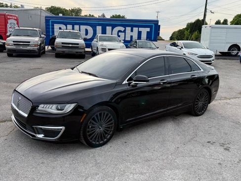 Used 2017 Lincoln MKZ Reserve FWD image 11