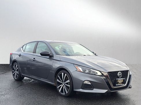 Used 2020 Nissan Altima 2.5 SR image 1