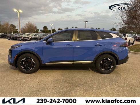 New 2026 Kia Sportage EX image 3