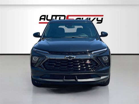 Used 2024 Chevrolet TrailBlazer RS w/ Driver Confidence Package image 2