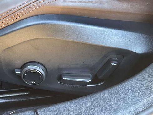 Used 2023 Volvo V60 B5 Cross Country Ultimate image 18