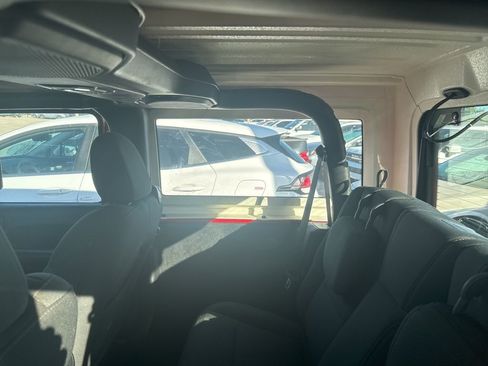 Used 2019 Jeep Wrangler Sport image 8
