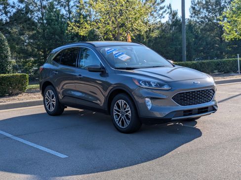 Certified 2022 Ford Escape SEL AWD/4WD image 1