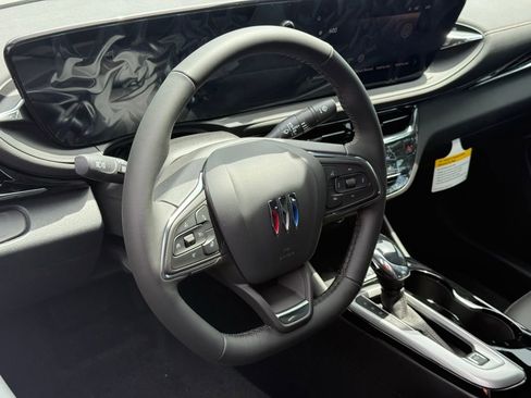 New 2026 Buick Envista Avenir FWD image 13