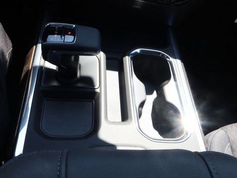 New 2025 GMC Sierra 1500 Elevation image 15