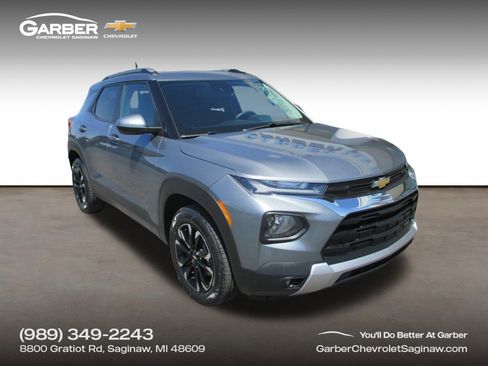 Used 2022 Chevrolet TrailBlazer LT w/ Sun and Liftgate Package AWD/4WD image 1