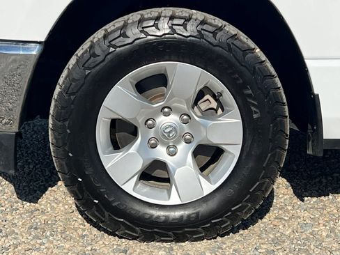 Used 2020 RAM 1500 Big Horn AWD/4WD image 35