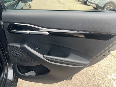 Certified 2024 Kia Seltos S FWD image 13