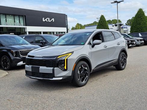 New 2026 Kia Sportage S image 1