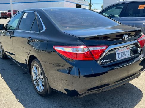 Used 2016 Toyota Camry SE FWD image 6