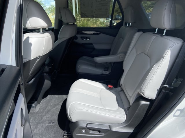 Used 2023 Honda Pilot EX-L image 28