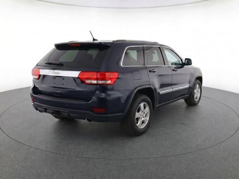Used 2012 Jeep Grand Cherokee Laredo w/ Laredo E Group AWD/4WD image 4