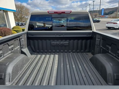 New 2026 GMC Sierra 1500 AT4X AWD/4WD image 5