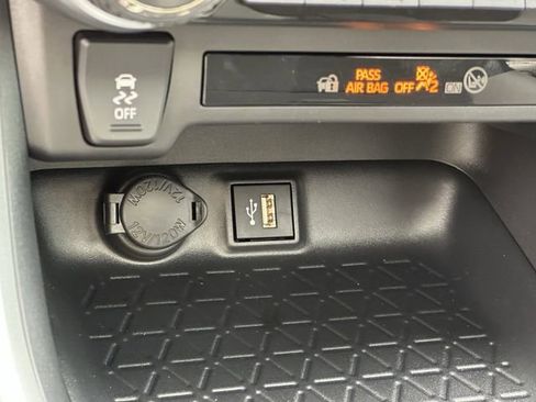 Used 2025 Toyota RAV4 XLE w/ Convenience Package image 19