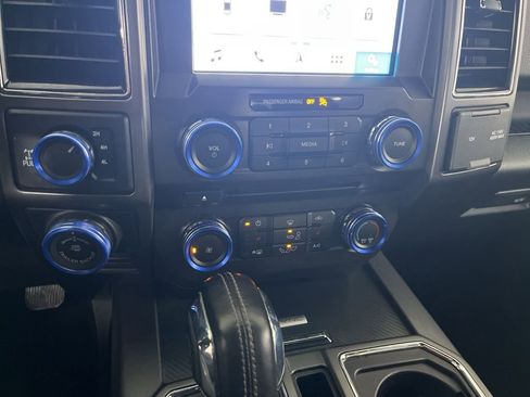 Used 2018 Ford F150 XLT w/ Equipment Group 302A Luxury AWD/4WD image 75