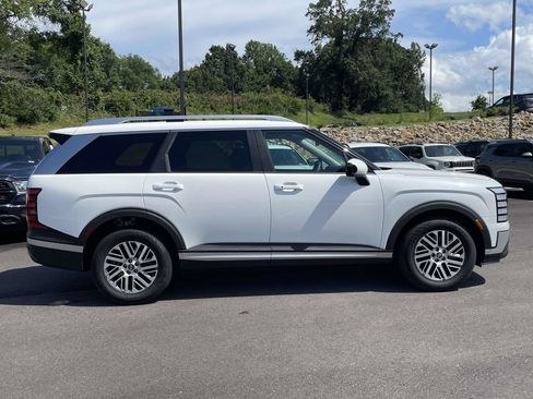 Certified 2026 Hyundai Palisade SEL AWD/4WD image 2