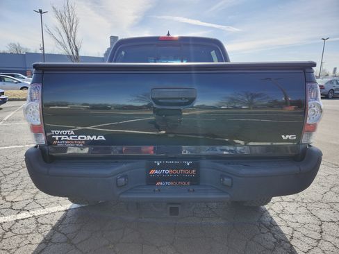 Used 2015 Toyota Tacoma TRD Pro w/ TRD Off-Road Package image 15