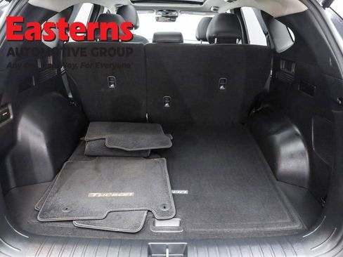 Used 2022 Hyundai Tucson Limited image 9