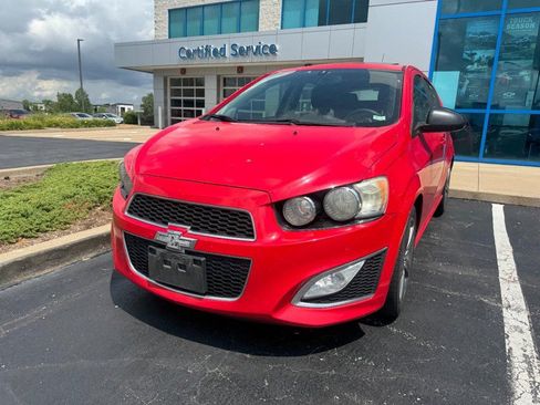 Used 2014 Chevrolet Sonic RS FWD image 2