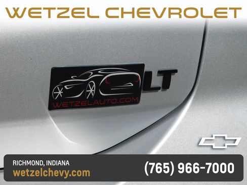 Used 2020 Chevrolet Equinox LT FWD image 40