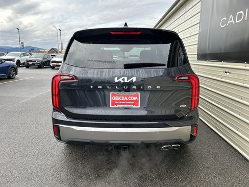 New 2025 Kia Telluride S image 5