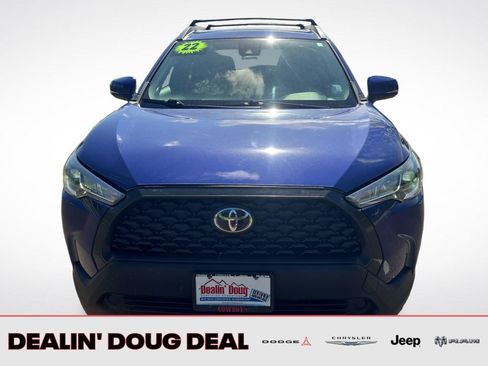 Used 2022 Toyota Corolla Cross LE w/ Moonroof Package AWD/4WD image 9