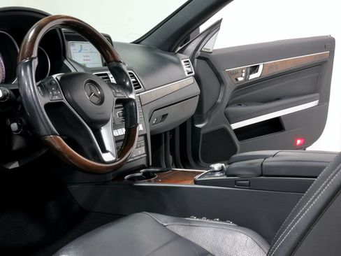 Used 2014 Mercedes-Benz E 550 Cabriolet image 29