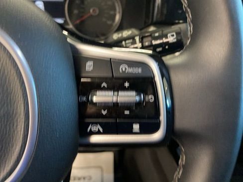 Used 2022 Kia Sorento SX image 16