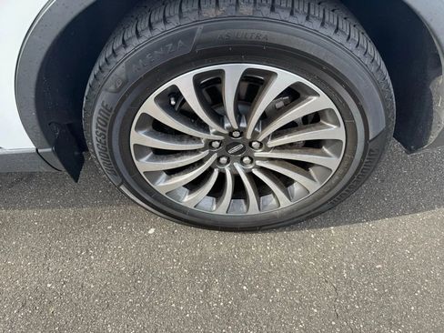 Used 2020 Lincoln Aviator Reserve w/ Equipment Group 201A image 14