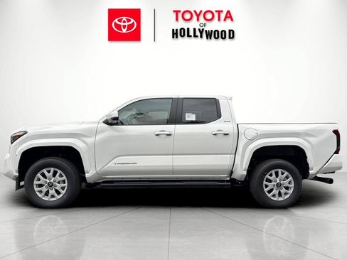 New 2026 Toyota Tacoma SR5 RWD image 9