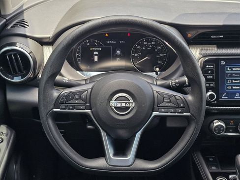 Used 2023 Nissan Kicks SV FWD image 14