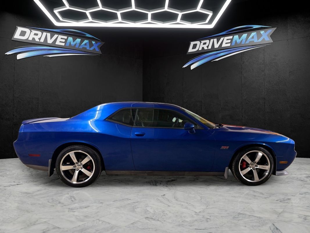 Used 2012 Dodge Challenger SRT8 RWD image 4