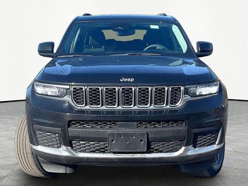 Used 2023 Jeep Grand Cherokee L Laredo image 2